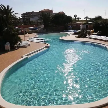 Camping Mobil-home 5 Personnes Dans Mar Estang 4 étoiles Avec Accès à La Canet-en-Roussillon